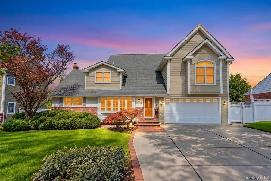 43 North Drive, Westbury, NY 11590 - #2