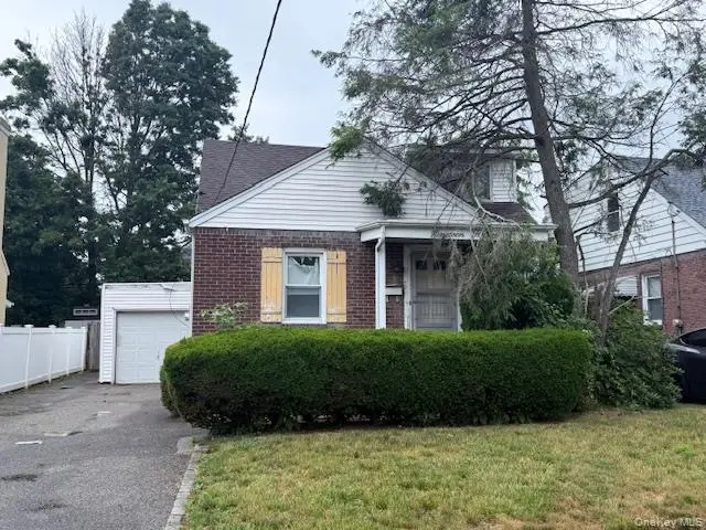 1915 Stewart Avenue, New Hyde Park, NY 11040 - #1