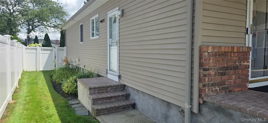 737 Virginia Avenue, North Bellmore, NY 11710 - #2