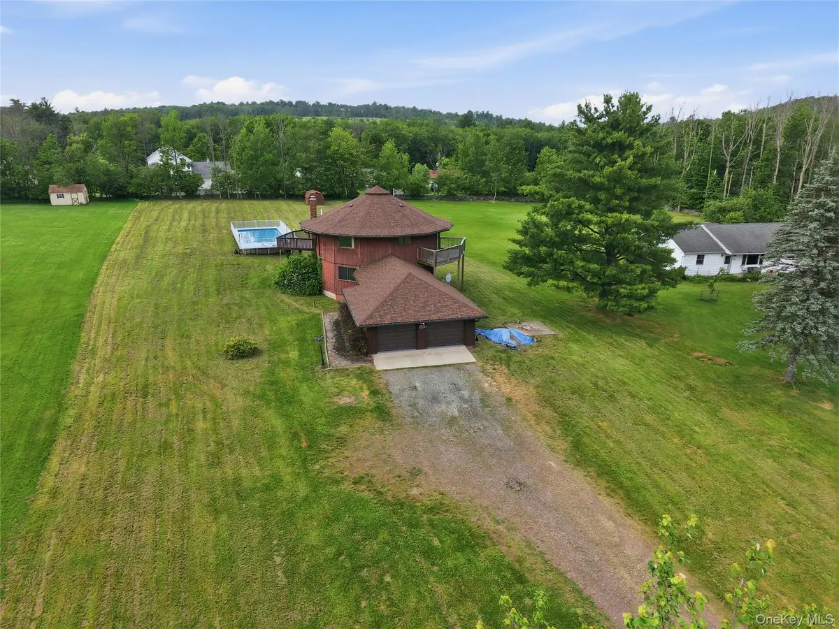 1427 Beach Lake Highway, Beach Lake, PA 18405 - #1