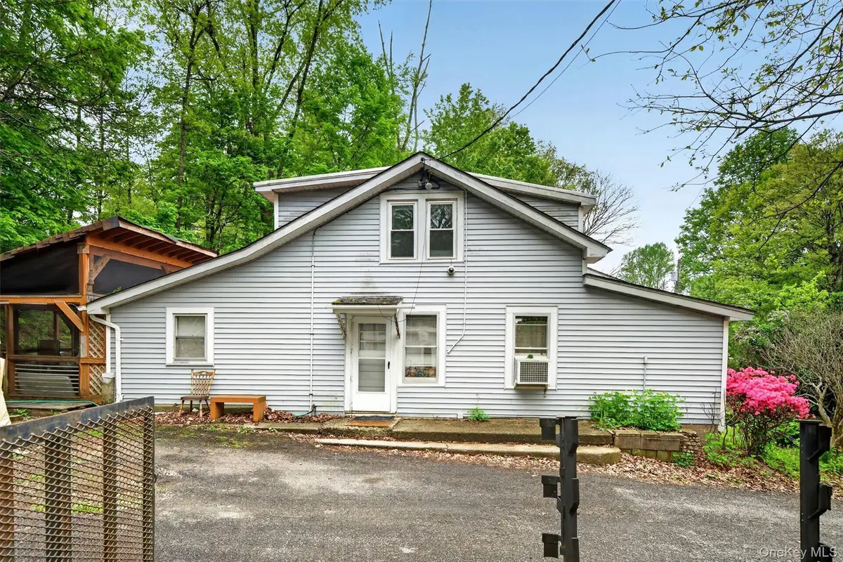 32 Tarbell Road, Bloomingburg, NY 12721 - #1