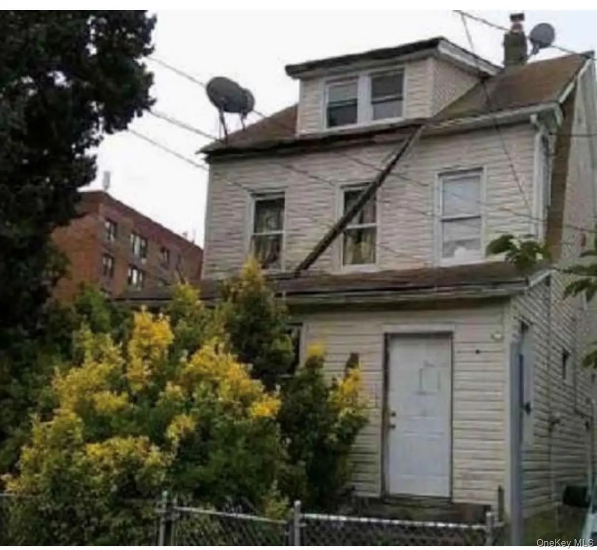 10850 171st Place, Jamaica, NY 11433 - #1