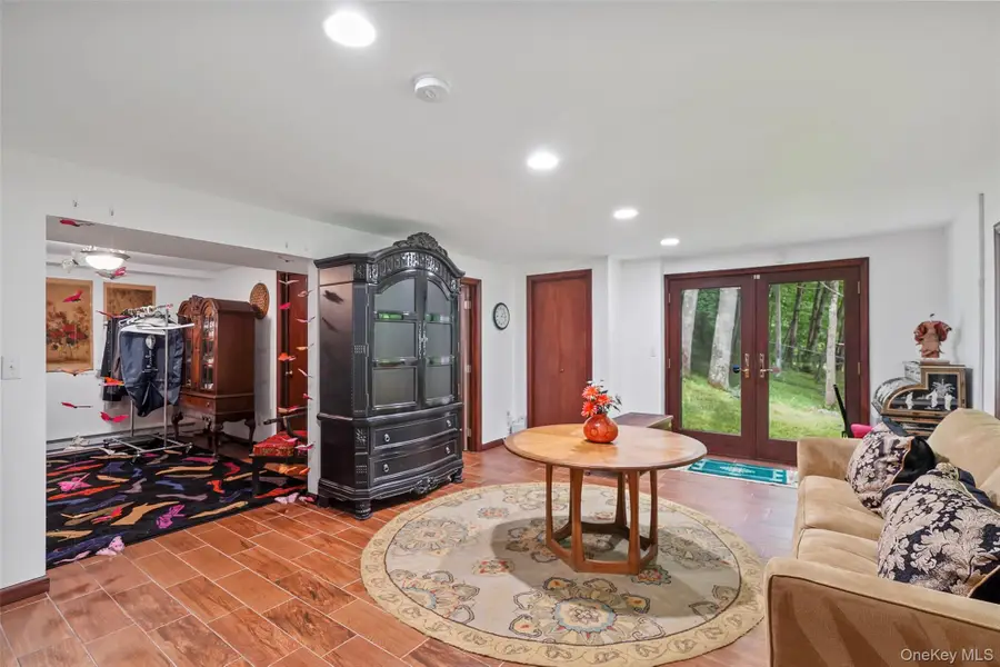 19 Annarock Drive, Somers, NY 10589 - #3