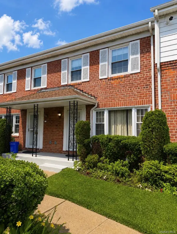 281 Wheeler Avenue #12, Valley Stream, NY 11580