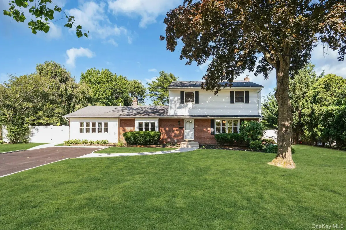 30 Sarina Drive, Commack, NY 11725 - #1