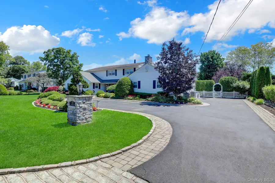 257 Shadybrook Lane, West Islip, NY 11795 - #3