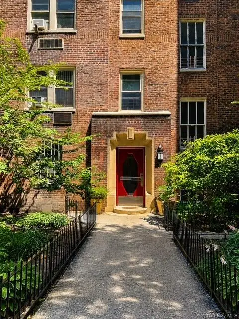 48-20 44th Street #4C, Woodside, NY 11377