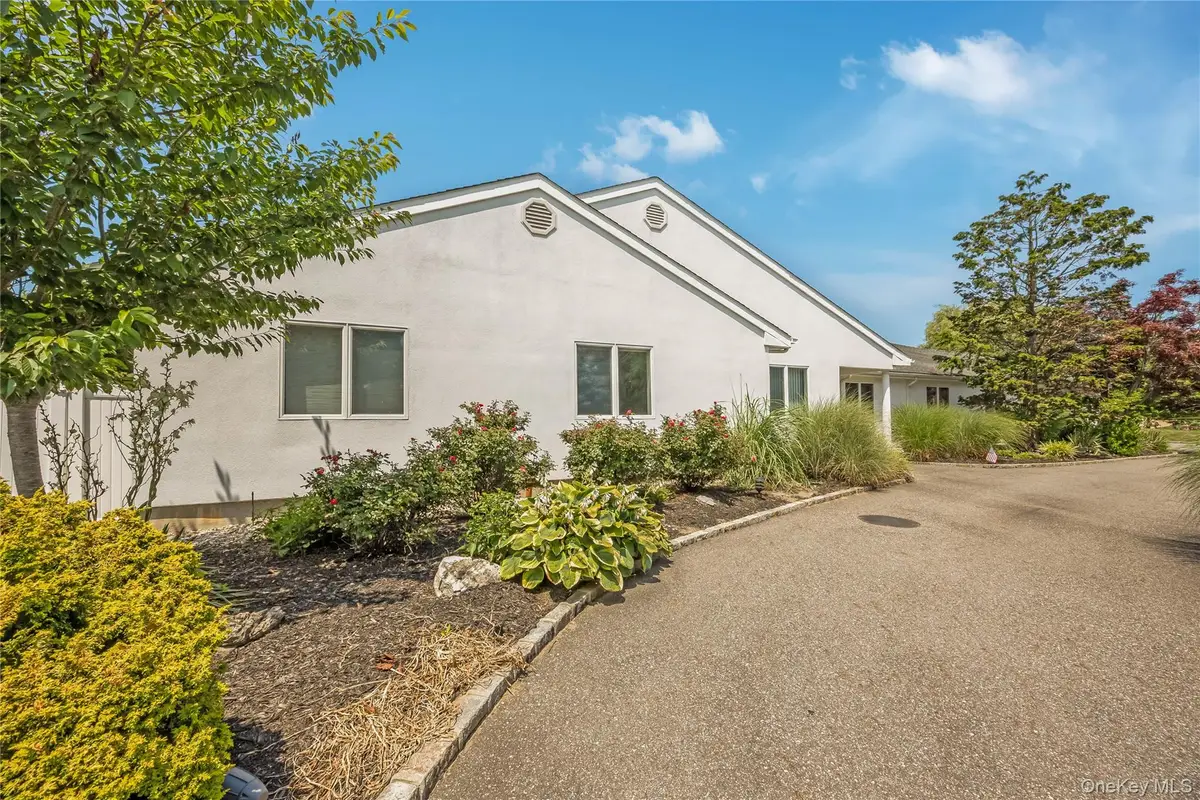 6 Twilight Court, Melville, NY 11747 - #1