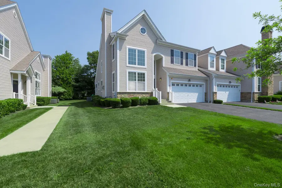 20 Emilie Drive, Center Moriches, NY 11934 - #2