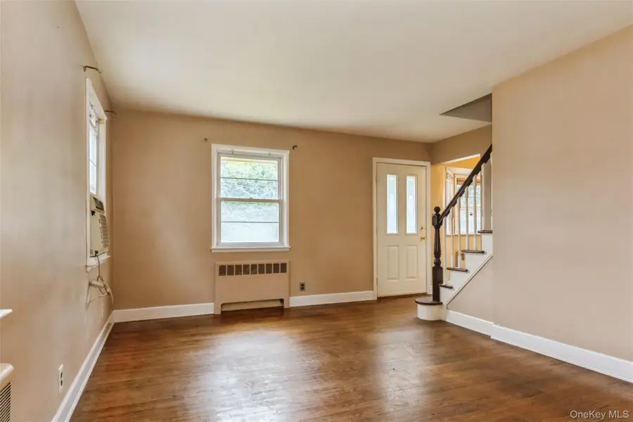 5 Cambridge Street, Malverne, NY 11565 - #2