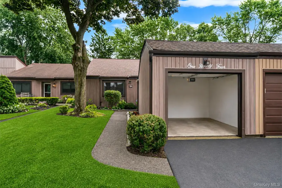 194 Strathmore Gate Drive, Stony Brook, NY 11790 - #2
