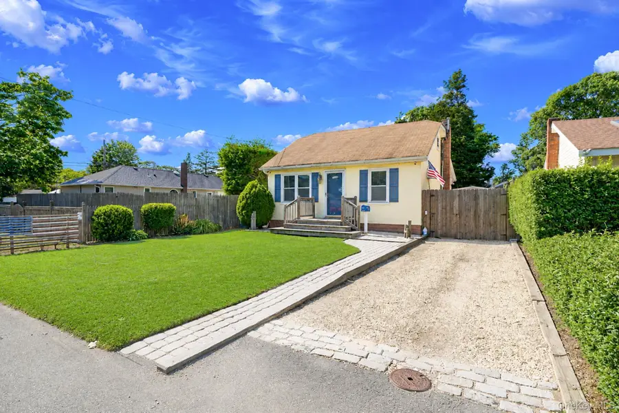 7 Inca Drive, Bay Shore, NY 11706 - #3