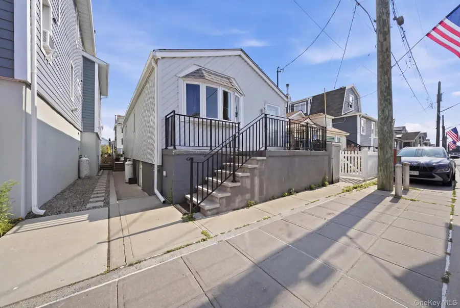 39 W 11th Road, Far Rockaway, NY 11693 - #2