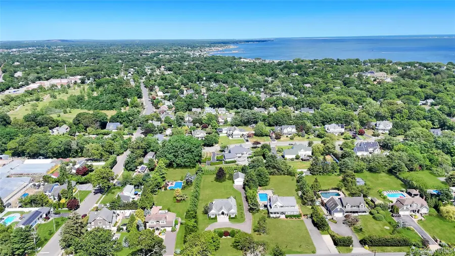 275 S Gillette Avenue, Bayport, NY 11705 - #3
