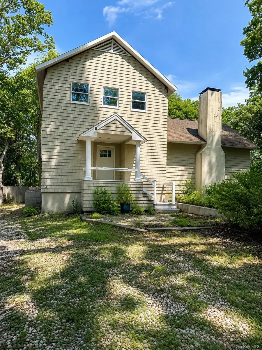 203 Head Of Pond Road, Water Mill, NY 11976 - #2