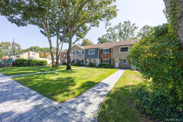 40 W 4th Street #7, Patchogue, NY 11772