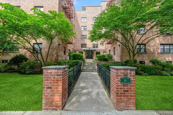 60 white oak st Street #5D, New Rochelle, NY 10801