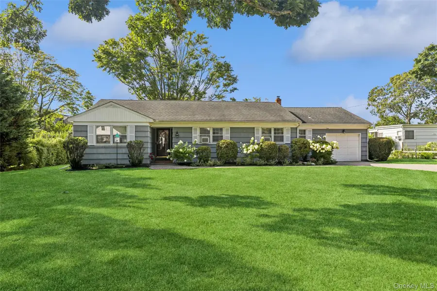 270 Opechee Avenue, Southold, NY 11971 - #2