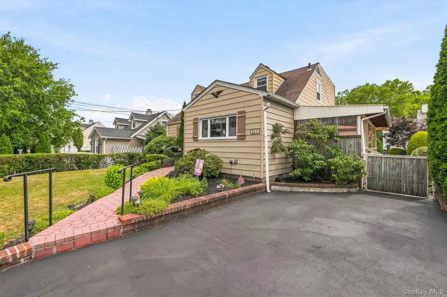 223 Croydon Road, Yonkers, NY 10710 - #2