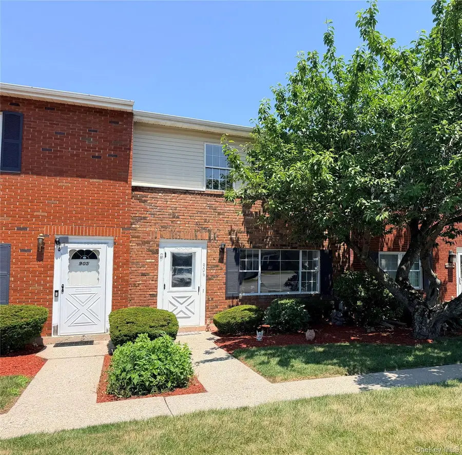 276 Temple Hill Road #906, New Windsor, NY 12553 - #3