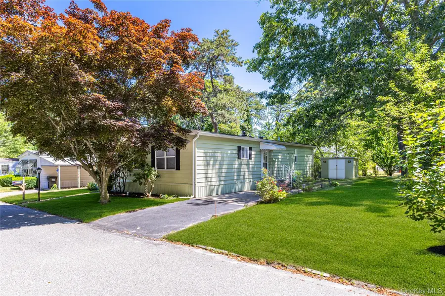 525 Riverleigh Avenue #106, Riverhead, NY 11901 - #2