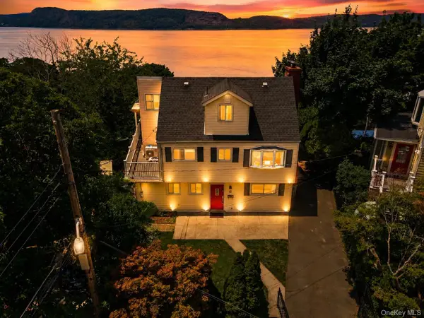 12 Riverview Court, Ossining, NY 10562
