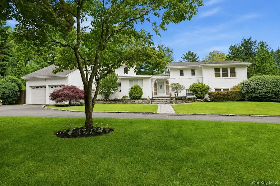 39 Upper Drive, Halesite, NY 11743 - #2