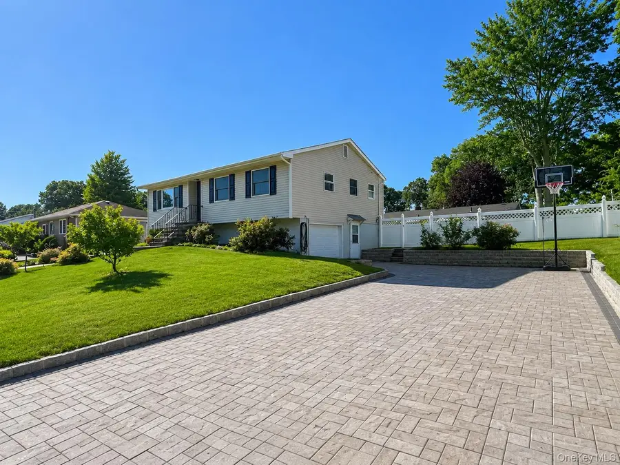 19 Church Street, Terryville, NY 11776 - #2