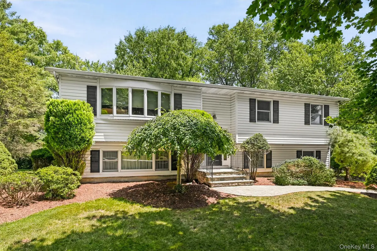 21 Arbor Lane, Bardonia, NY 10954 - #1