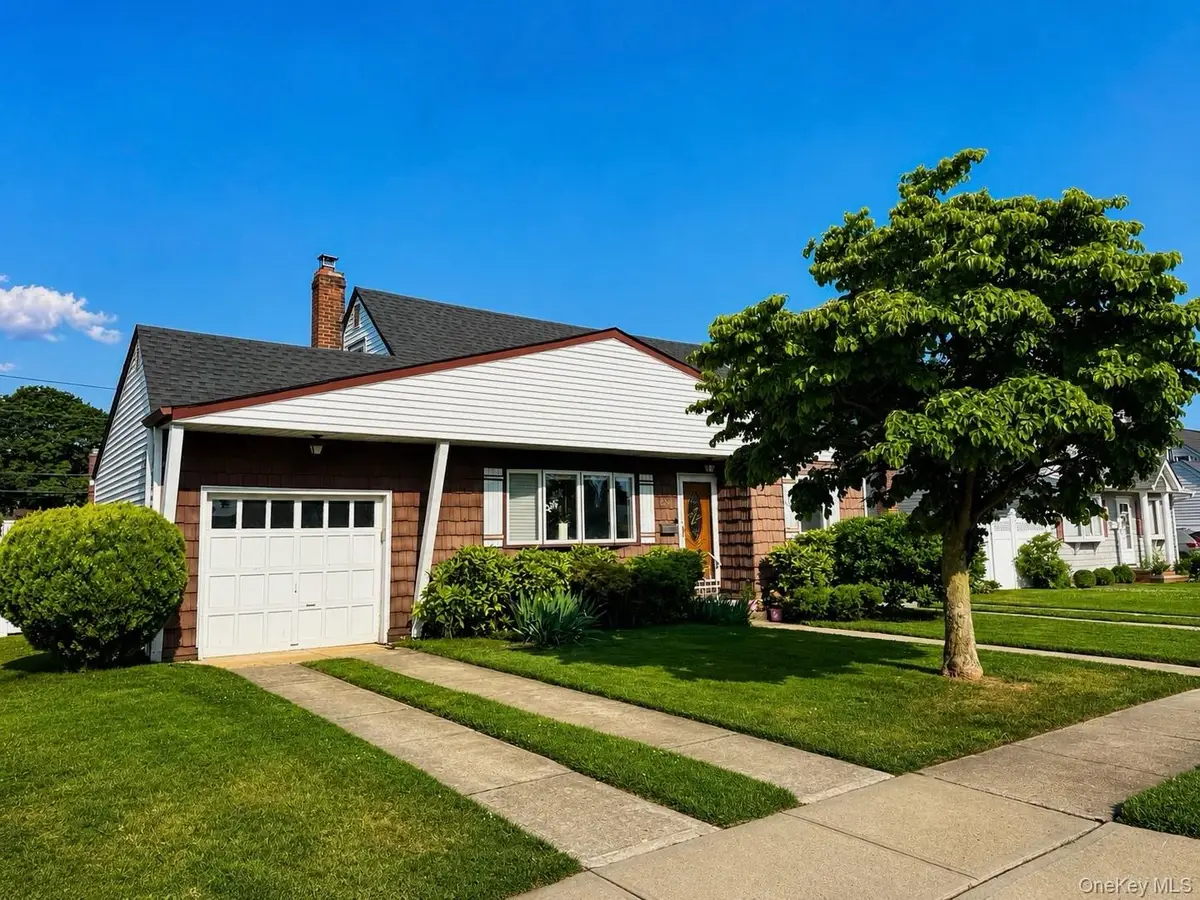 183 Lee Avenue, Hicksville, NY 11801 - #1