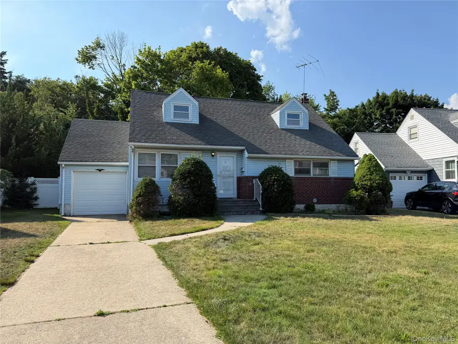 21 Morris Road, Bethpage, NY 11714 - #2