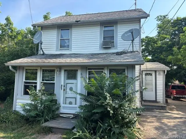842 Osborn Avenue, Riverhead, NY 11901 - #1