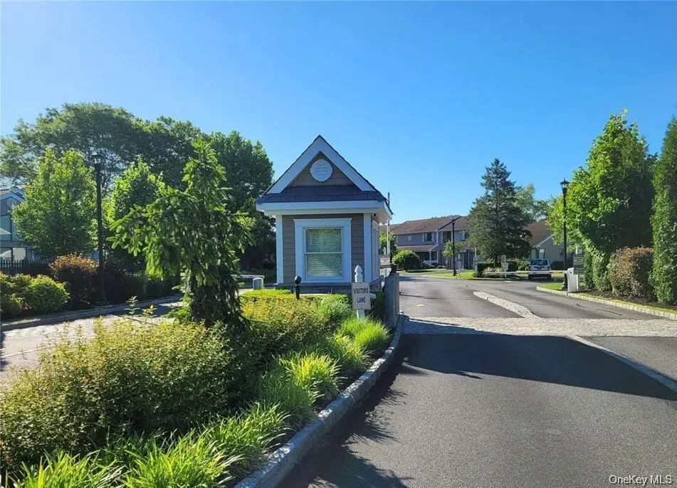 91 Hidden Ponds, Smithtown, NY 11787 - #1