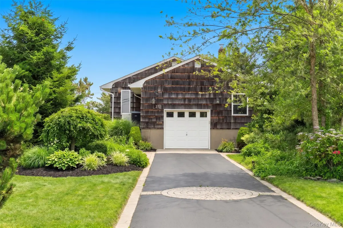 272 Grand Central Avenue, Amityville, NY 11701 - #1