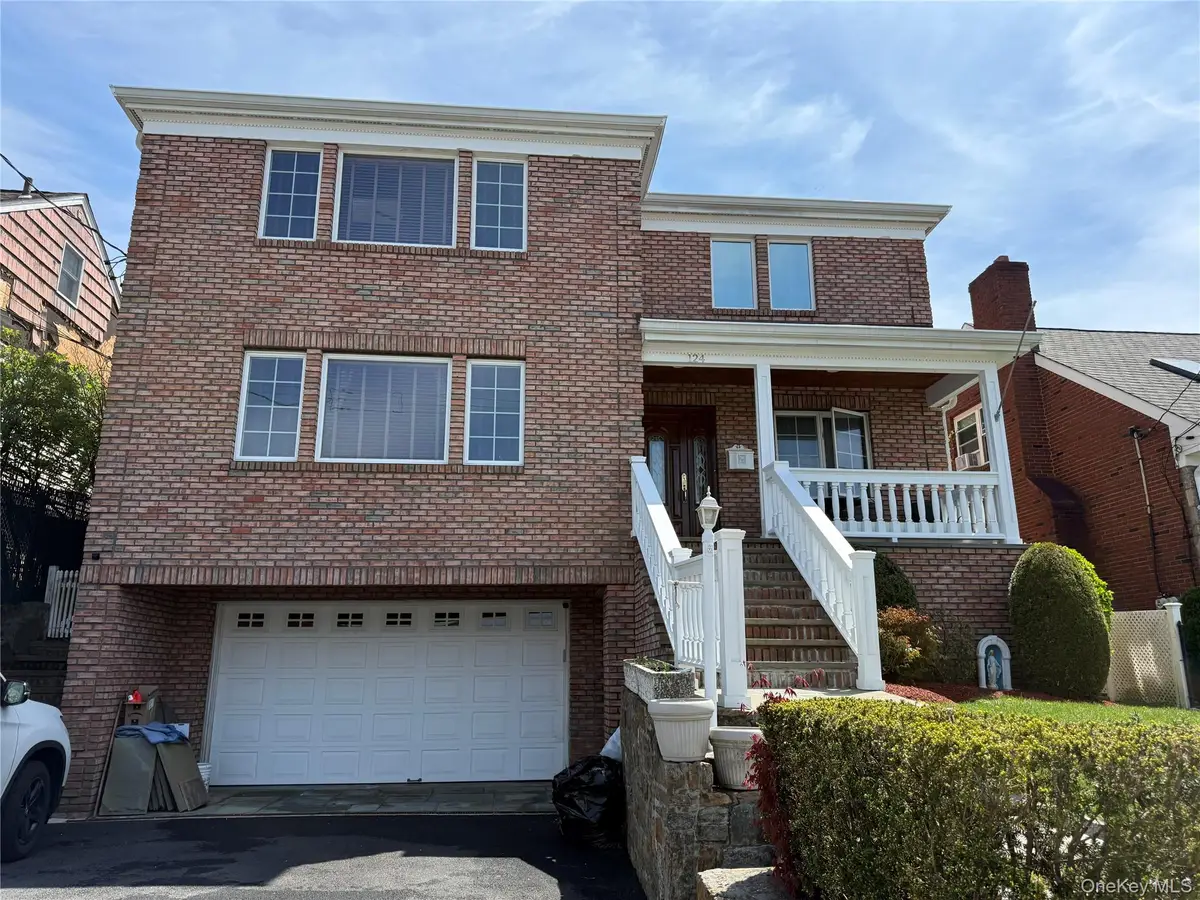124 Lakeview Avenue, West Harrison, NY 10604 - #1