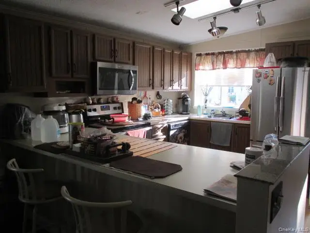 130 Village Circle W, Manorville, NY 11949 - #3