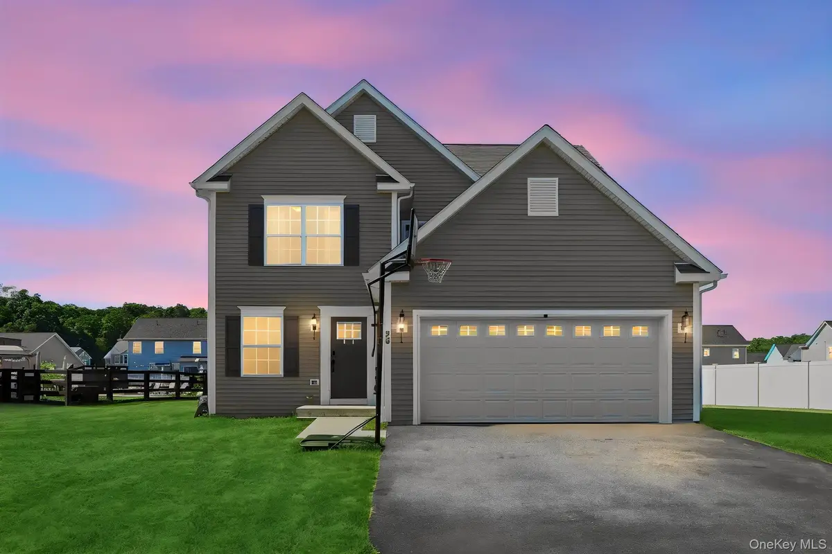 20 Stonewall Circle, Poughkeepsie, NY 12603 - #1