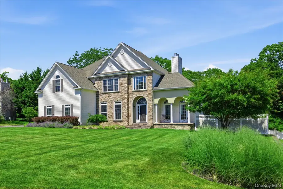 47 Grassland Circle, Mount Sinai, NY 11766 - #2