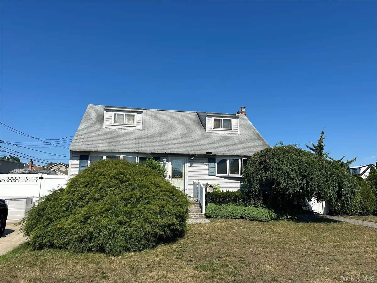 4 Rosemary Drive, Massapequa, NY 11758 - #1