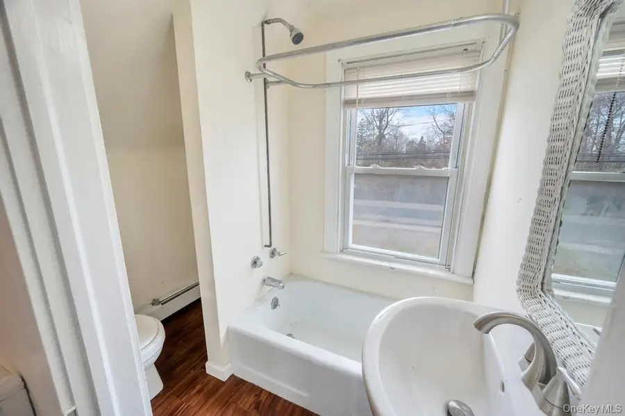 31 West Avenue, West Sayville, NY 11796 - #3
