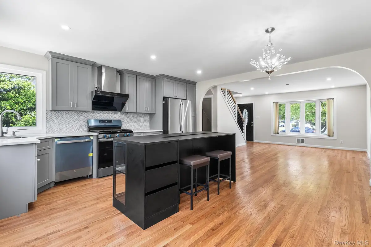 906 Stratford Drive, East Meadow, NY 11554 - #1