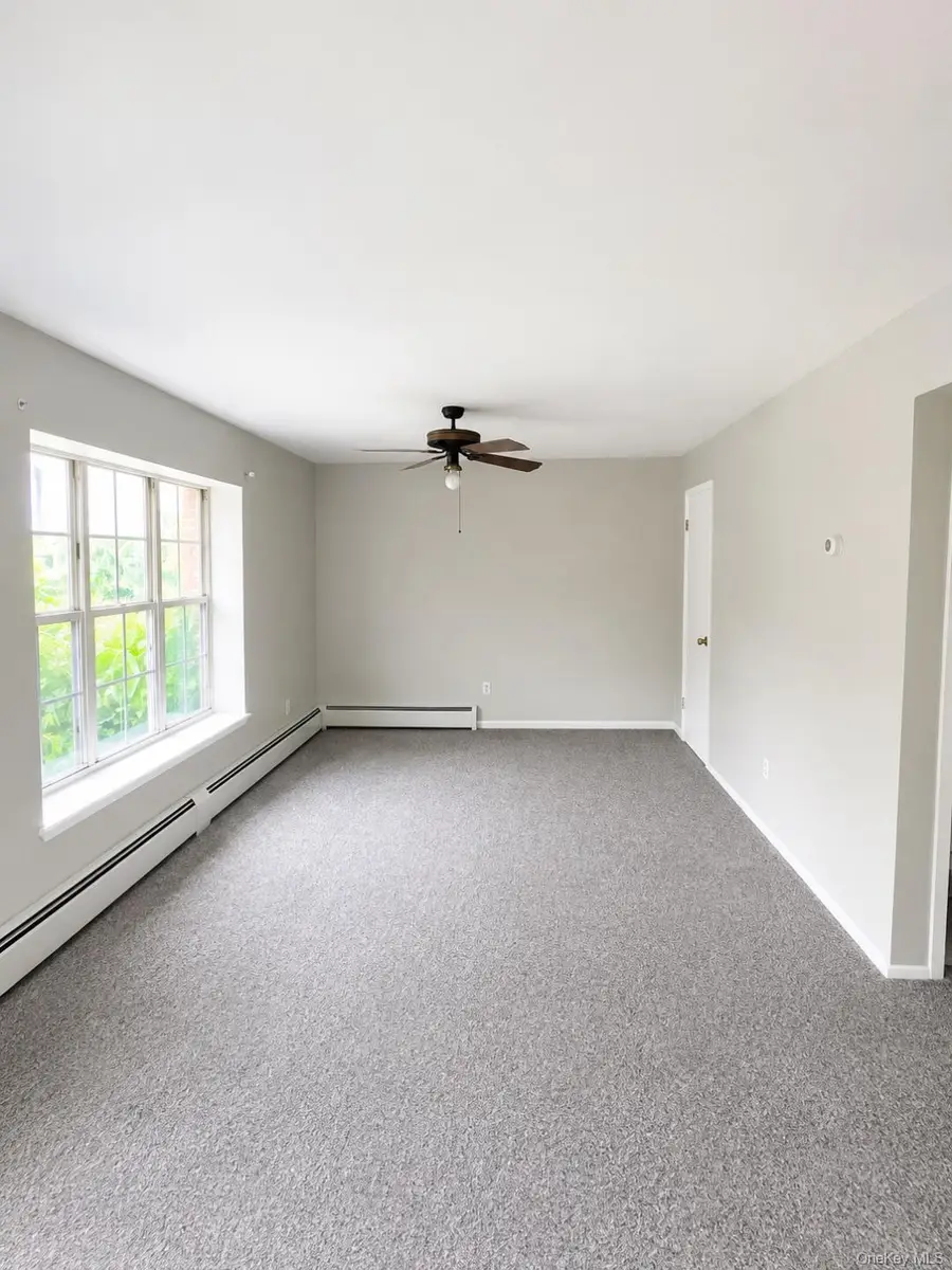 18 Black Stallion Court, Middletown, NY 10940 - #2