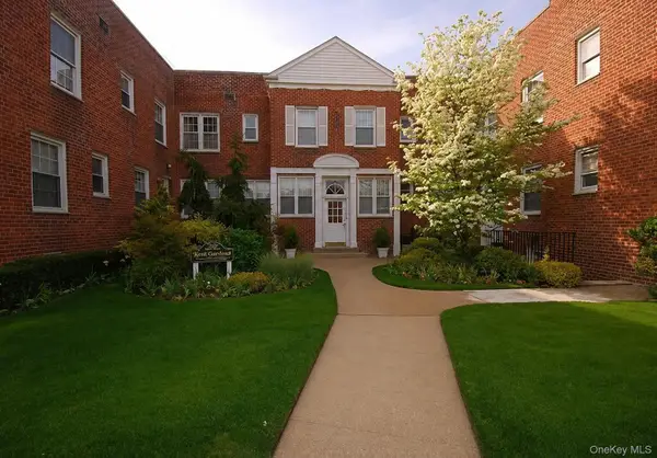 70 S Park Avenue #205, Rockville Centre, NY 11570