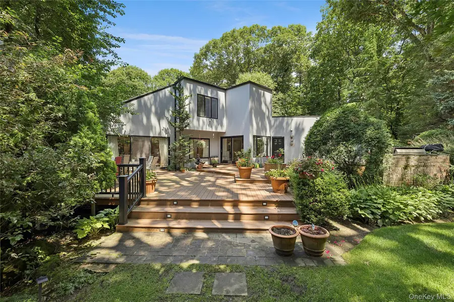 17 Danton Lane N, Locust Valley, NY 11560 - #3
