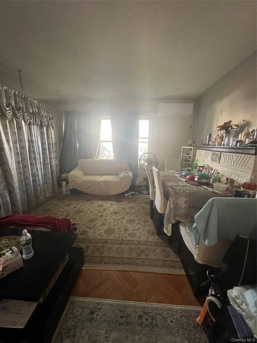 11438 198th Street, Saint Albans, NY 11412 - #2