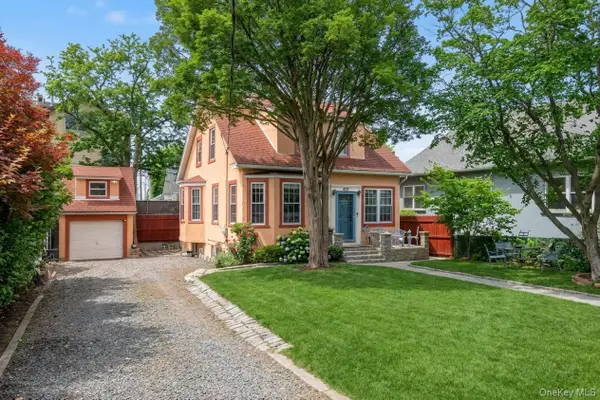 469 Minnieford Avenue, Bronx, NY 10464