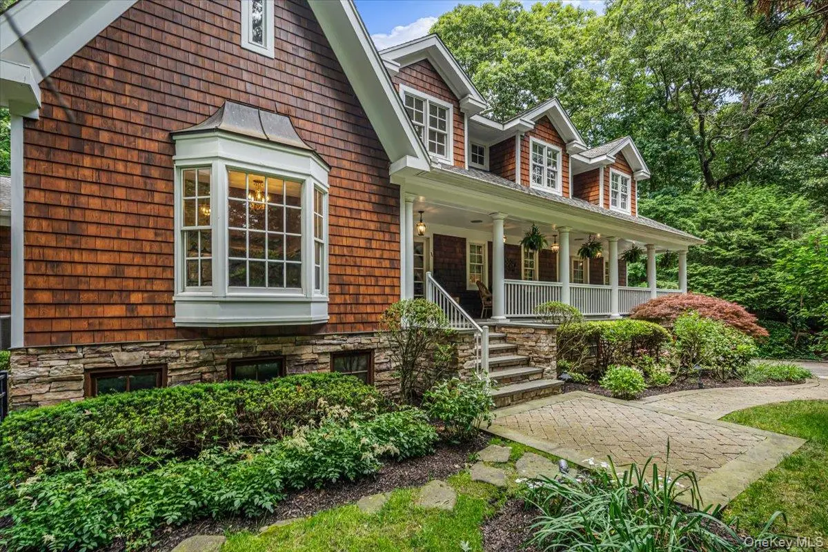 39 Cherry Lane, Syosset, NY 11791 - #1
