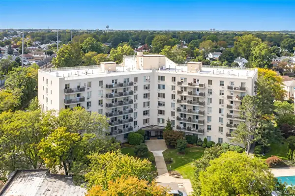 135 Post Avenue #2Q, Westbury, NY 11590