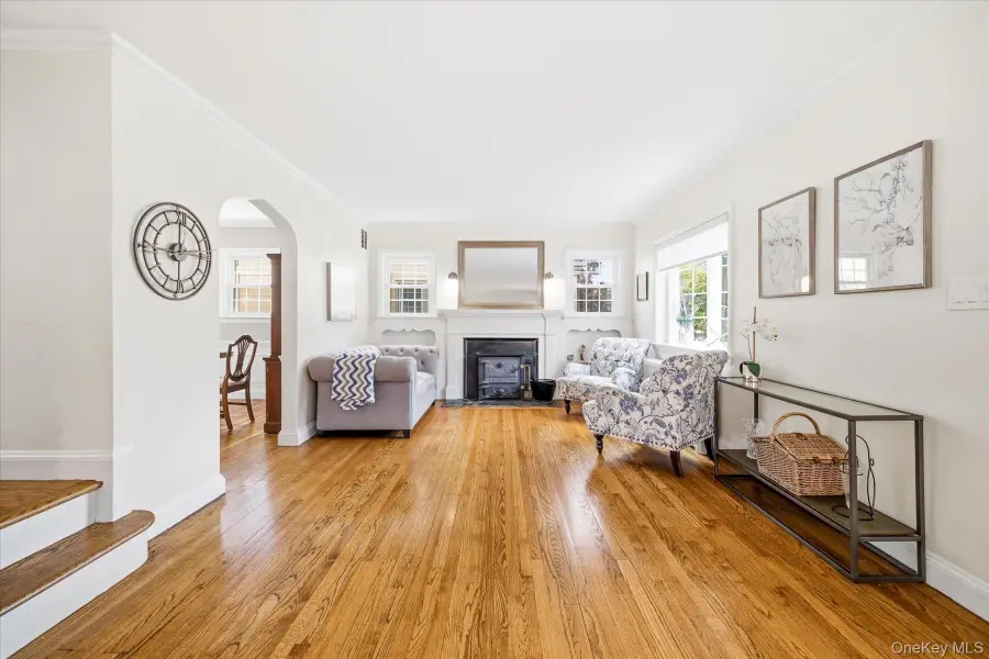 41 Hart Street, Lynbrook, NY 11563 - #3
