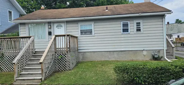 11 Chestnut Street, Newburgh, NY 12550